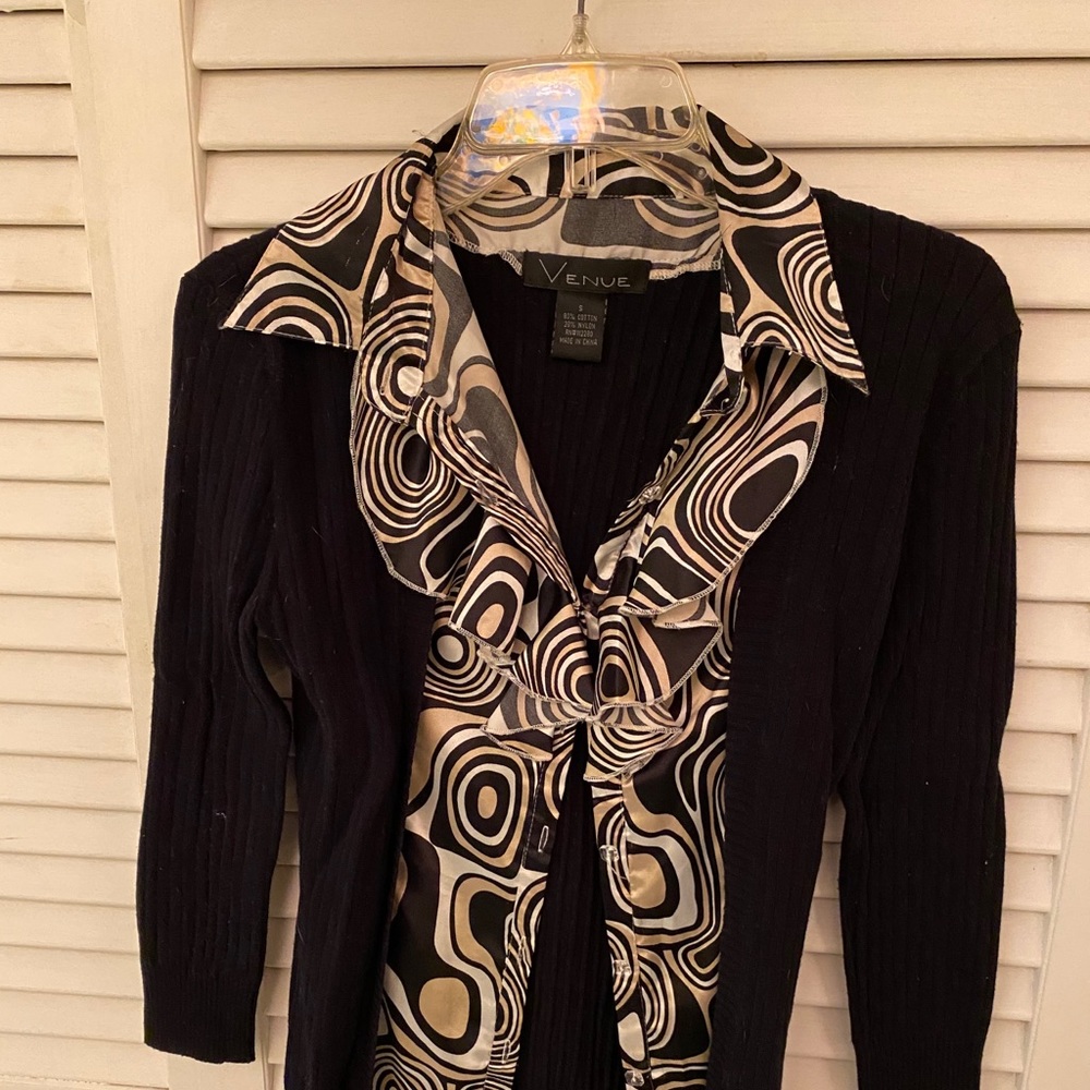 Venue sweater top